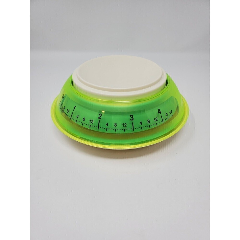 VINTAGE TUPPERWARE KITCHEN FOOD SCALE 4.5 LBS 2 KG #5066A-1 PORTION CONTROL